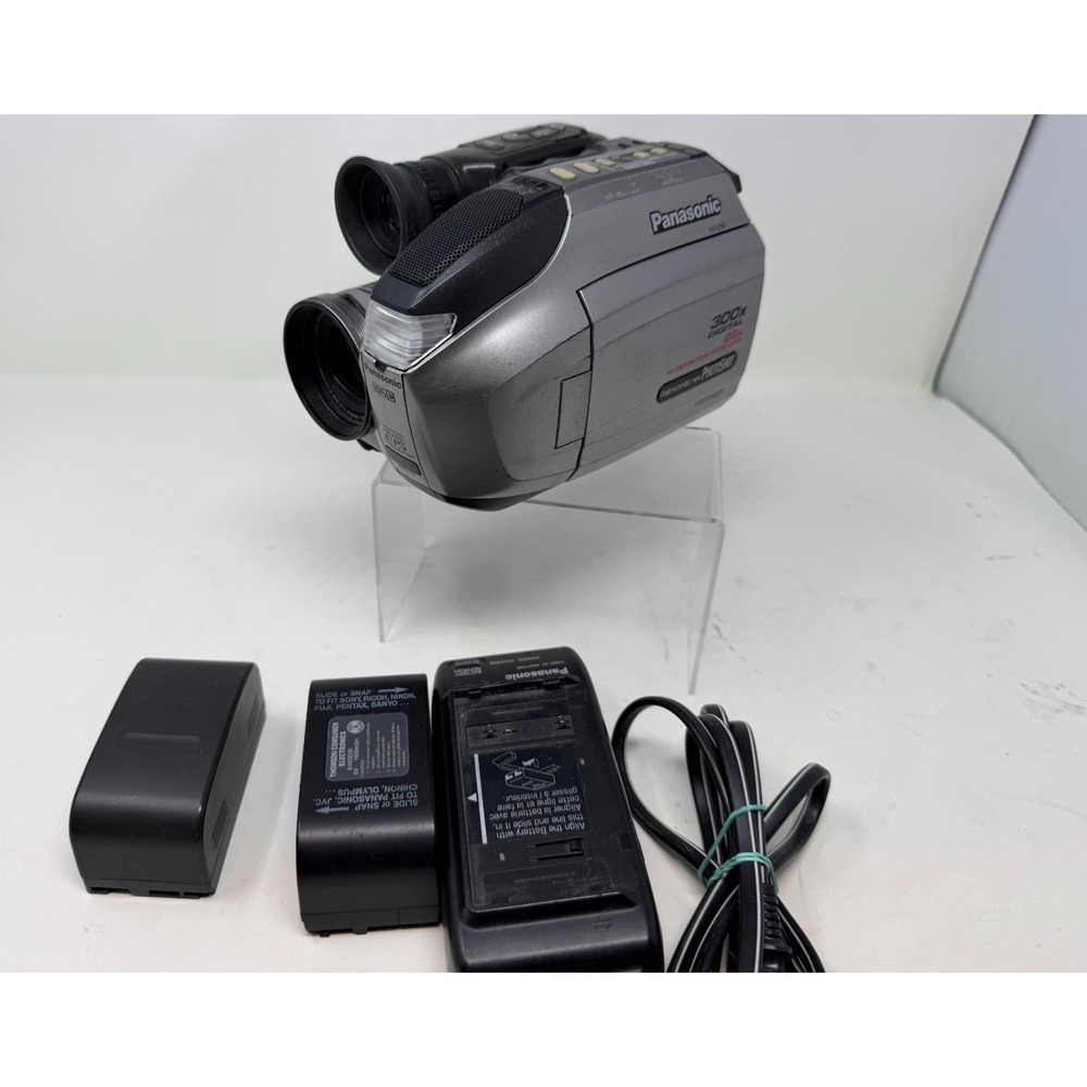 Panasonic PV-L353D Camcorder Palmcorder VHS 700x Digital Zoom 20x high definitio